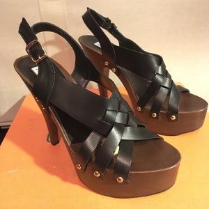 Steve Madden p desi Strappy Wooden Heel platform